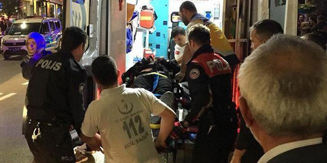 Korkunç olay... Polisi böyle metrelerce sürükledi