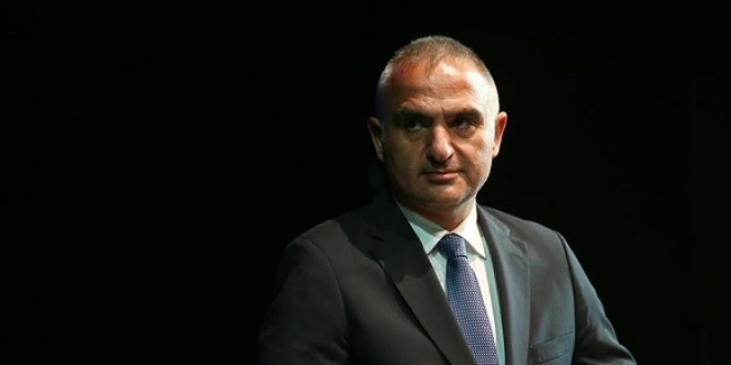 Kültür ve Turizm Bakanı Ersoy'dan Ara Güler mesajı