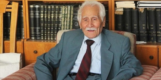Türk edebiyatının 'Beyaz Kartal'ı son yolculuğuna uğurlandı