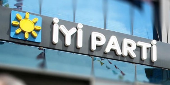 İYİ Parti'de toplu istifa!