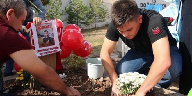 Yürek dayanmaz! 'Oğlumun cennetteki ilk yaş günü kutlu olsun'