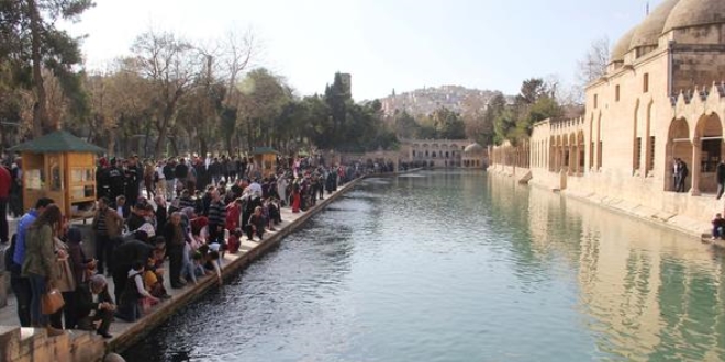 Şanlıurfa'da hafta sonu yoğunluğu