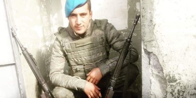 Kaza kurşunuyla şehit olan asker toprağa verildi