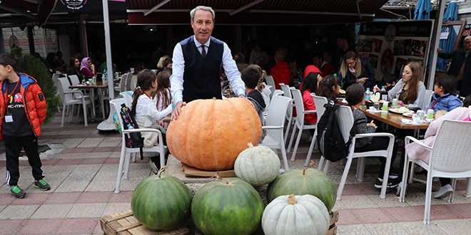 150 kilogramlık kabak ilgi odağı oldu