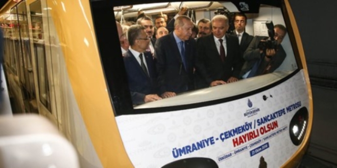 İlk günde 179 bin 612 yolcu taşıdı