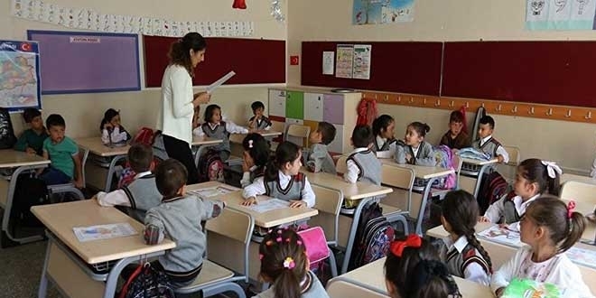 'Güvenli internet' ilkokul müfredatına girecek