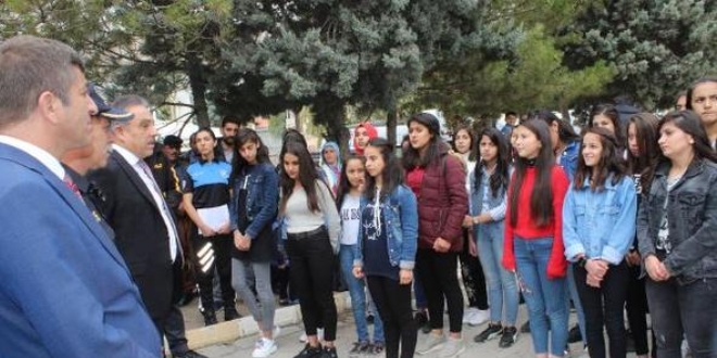 Hakkari Emniyeti, 150 öğrenciyi tatile gönderdi