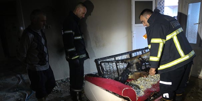Adana'da prize takılı taşınabilir şarj cihazı patladı