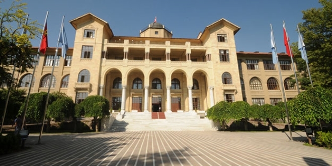 19 Gazi Üniversitesi personeline FETÖ gözaltısı
