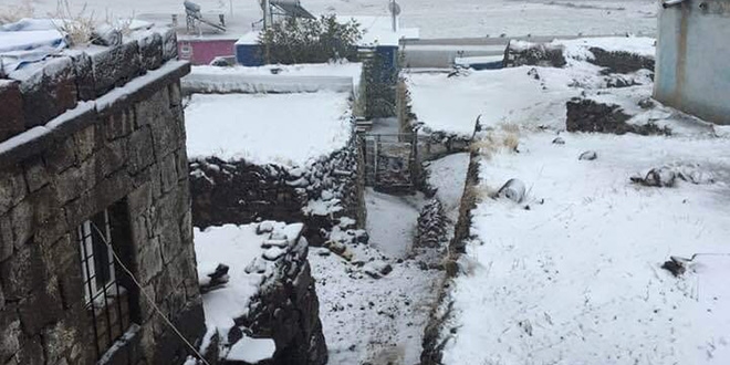 Niğde'ye mevsimin ilk karı yağdı