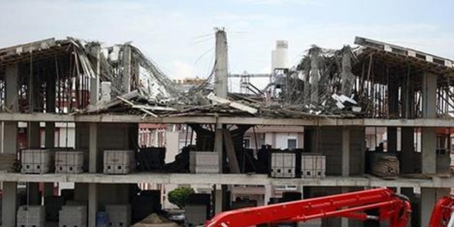 İnşaat halindeki binanın çatısı çöktü: 1 ölü, 3 yaralı