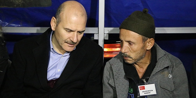 Bakan Soylu'dan şehit Türkel'in ailesine ziyaret