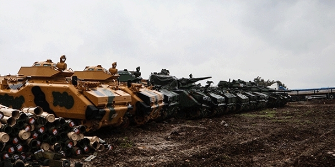 Askeri kaynaklar: Teröristlerin açtığı ateşe karşılık verildi