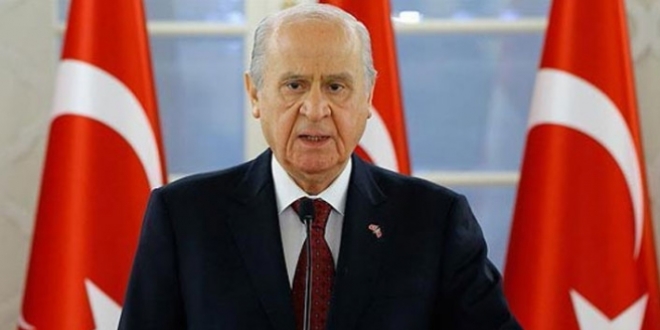 Bahçeli'den 'emeklilikte yaşa takılanlar' açıklaması