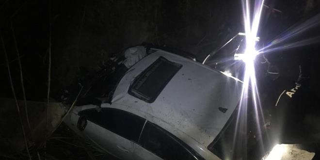 Konya'da otomobil dere yatağına devrildi: 2 ölü, 1 yaralı