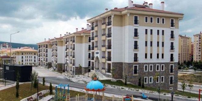 TOKİ'den müteahhitlere nakit imkanı