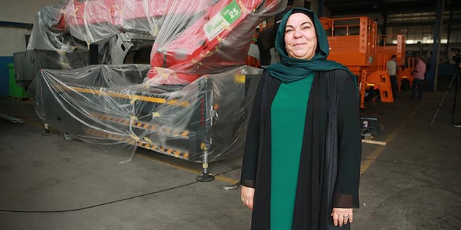Emekli öğretmen, 14 ülkeye iş makineleri ihraç ediyor