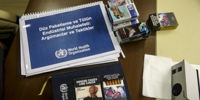 Sigarada 'düz paket'e bir adım daha yaklaşılıyor