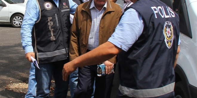 Aydın'da 2'si asker, 4 kişi FETÖ'den gözaltında