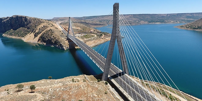 Nissibi köprüsü'nden 2 milyondan fazla araç geçti