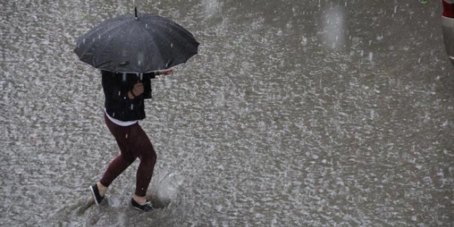 Meteoroloji'den 12 il için sağanak uyarısı