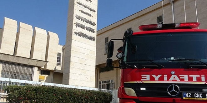 Müzedeki tadilat sırasında yangın çıktı