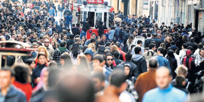 Nüfusun enflasyonu düşürücü etkisi 2025'te zirve yapacak