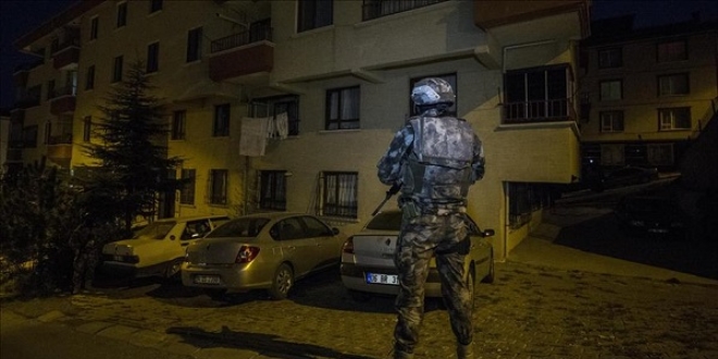 Kocası cezaevine girince çetenin başına geçti