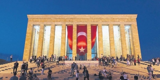 AK Parti'den 10 Kasım'a özel kısa film
