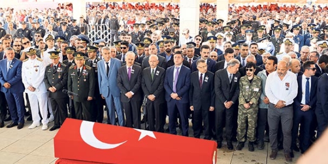Şehit Uzman Çavuş Halil Daş son yolculuğuna uğurlandı