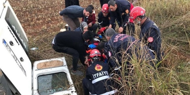 Akaryakıt tankeri ile öğrenci servisi çarpıştı! Yaralılar var