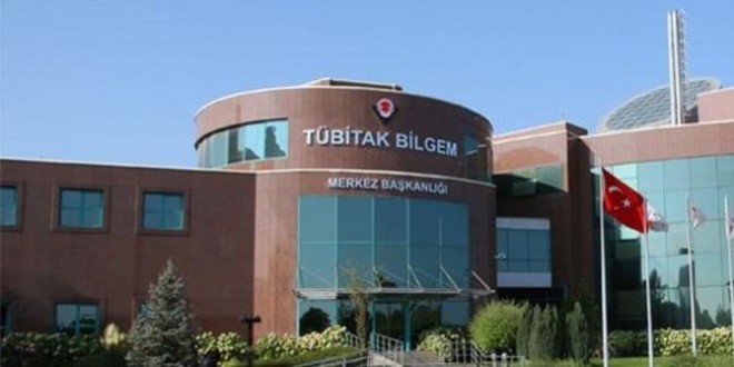 Bakan Varank: Bin 289 TÜBİTAK personelini ihraç ettik