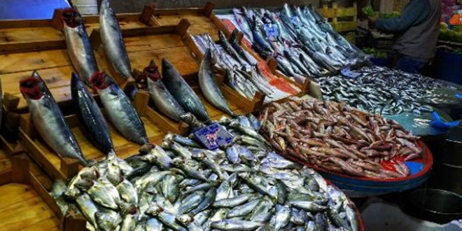 Balık fiyatları düştü, esnaf ve müşteri mutlu