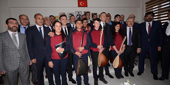 Bakan Selçuk müzik derslerinde yeni dönemi başlattı