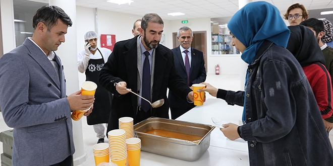 Sınav dönemi çorbalar rektörden