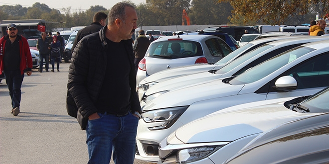 Sıfır otomobiller ucuzladı, ikinci el elde kaldı