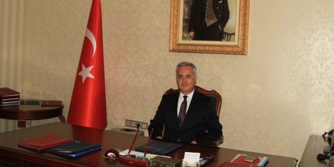 'Beni kimse makamımda bulamayacak' diyen Vali'den iddialı başlangıç