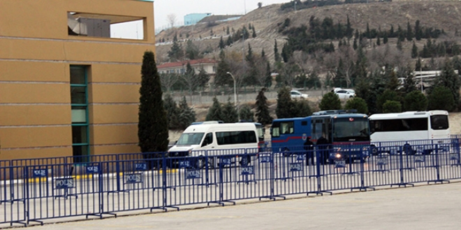 Denizli'deki FETÖ davasında 15 tahliye