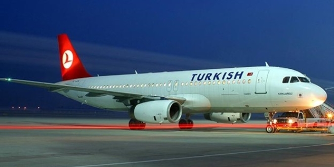 Uçakta 'TNT taşıyorum' şakası yolcuları 4 saat bekletti