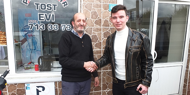 Üniversite öğrencisi muhtar adayı oldu