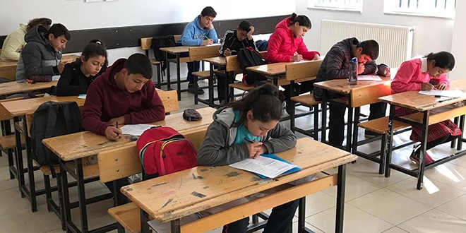 Öğretmensiz sınav uygulaması hayata geçirildi