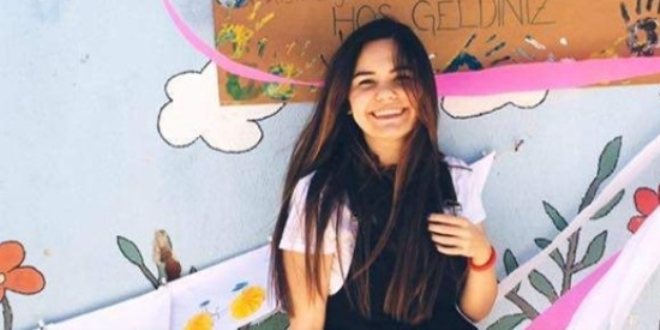 Kansere yenik düşen öğretmen yaşamını yitirdi