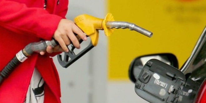 Motorinde 13 kuruş indirim yapıldı... Pompaya yansıyacak