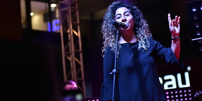 'Öğretmenler korosu'ndan açık hava konseri
