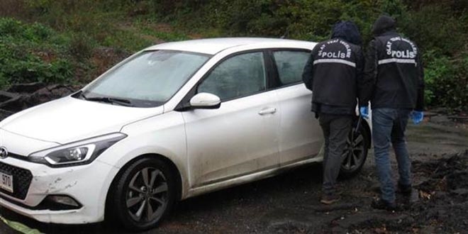 Emekli özel harekat polisi aracında ölü bulundu