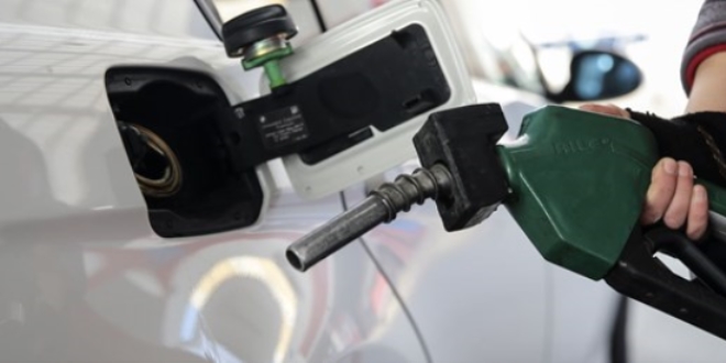 Benzine 16 kuruşluk bir indirim daha geldi