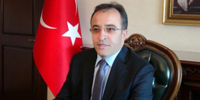 Bakan Çataklı: Devleti temsil etmek, milletin gönlünü kazanmakla