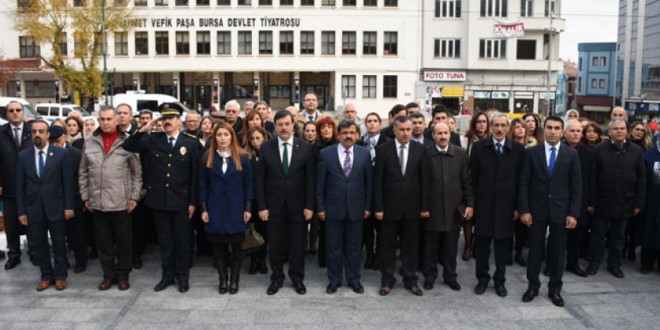 Çiçeği burnunda öğretmenler yemin etti