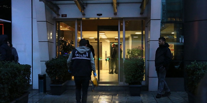 Banka personeli göğsünden vurulmuş olarak bulundu