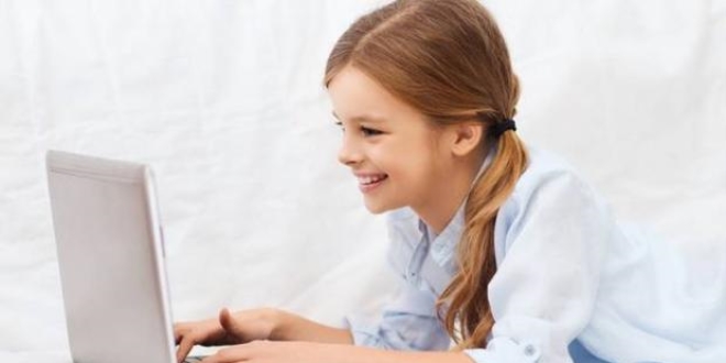 Çocuklar internette kaç saat geçiriyor?
